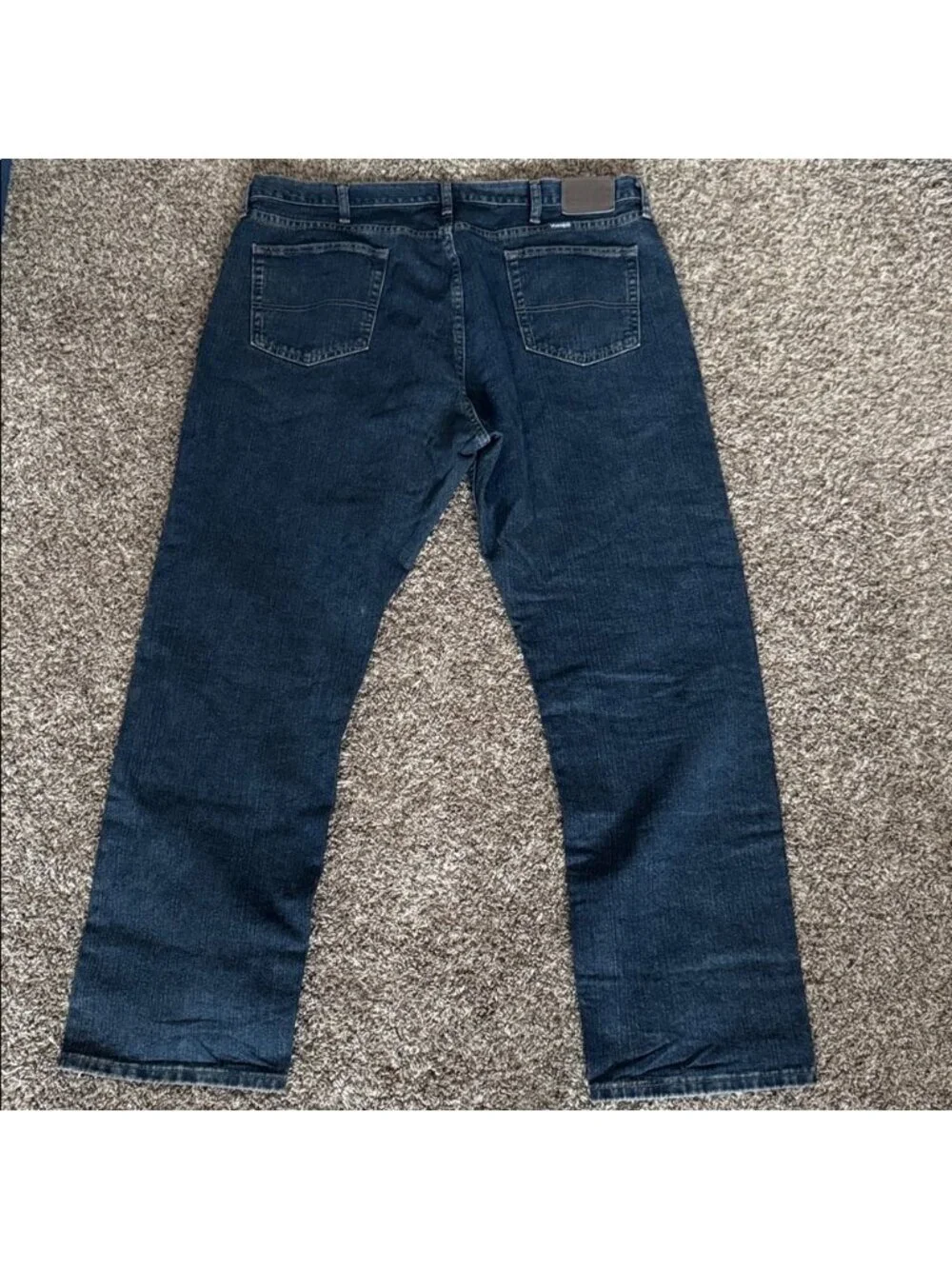 Wrangler 42 x 32 Dark Wash Straight Leg Jeans